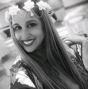 Meet your Posher, Tania